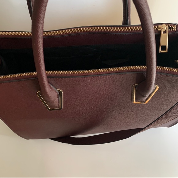 H&M BURGUNDY MESSENGER BAG TOTE - Picture 2 of 3